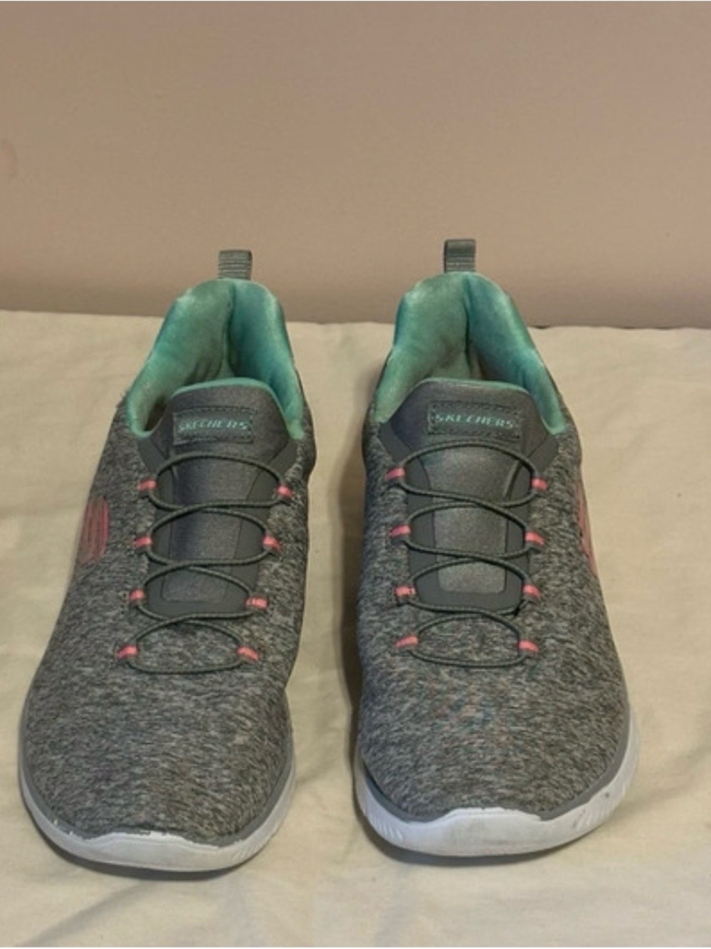 Skechers Summits Quick Getaway Grey Mint Bungee Slip On Sneakers 8.5